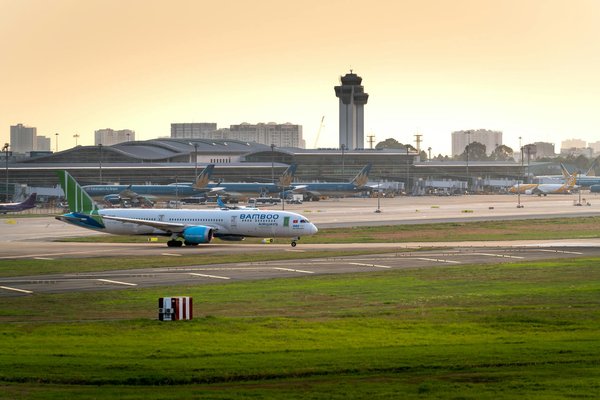 Peut-on trouver une croisière qui offre des excursions pour observer les gorilles en Ouganda?